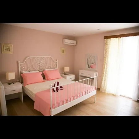 Villamarietina Villa *